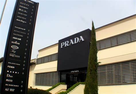 outlet prada levanella|prada outlet locations.